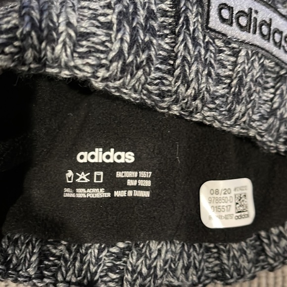 Adidas gray white Pom Pom fleece lined hat nwt - Picture 3 of 3